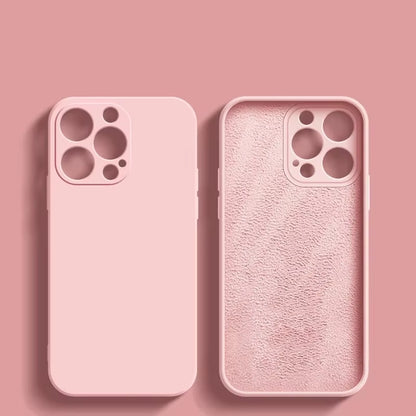 Coque rose pour iPhone, vue avant et arrière du téléphone